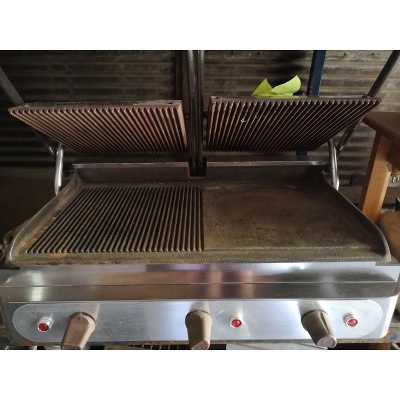 ΔΙΠΛΗ ΤΟΣΤΙΕΡΑ ΕΠΑΓΓΕΛΜΑΤΙΚΗ